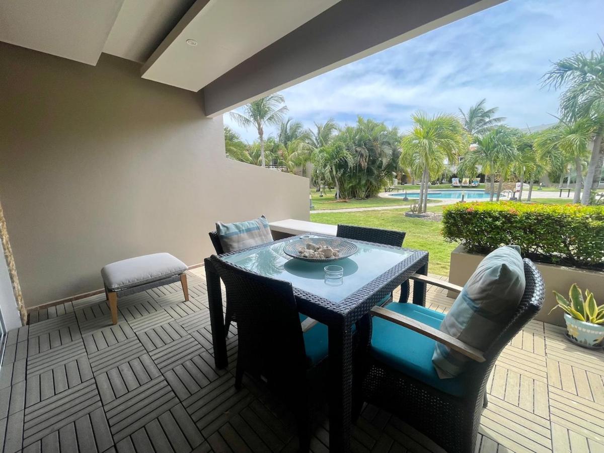 Eagle Beach Luxury House, Walking Distance To The Beach Palm Beach Exterior photo