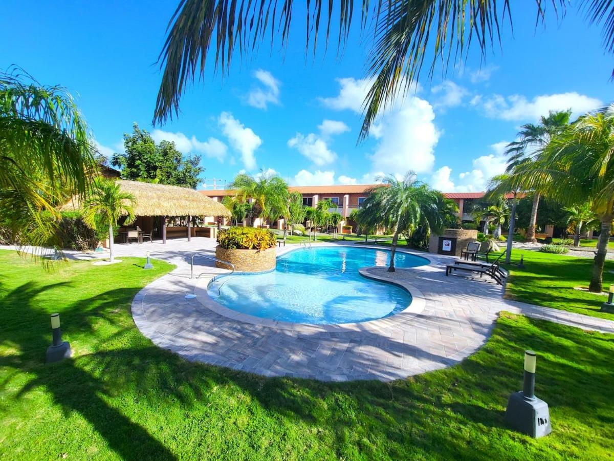 Eagle Beach Luxury House, Walking Distance To The Beach Palm Beach Exterior photo